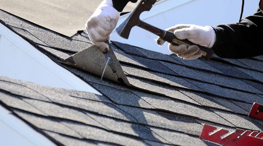 Professional residential roofers in Lamoni, IA